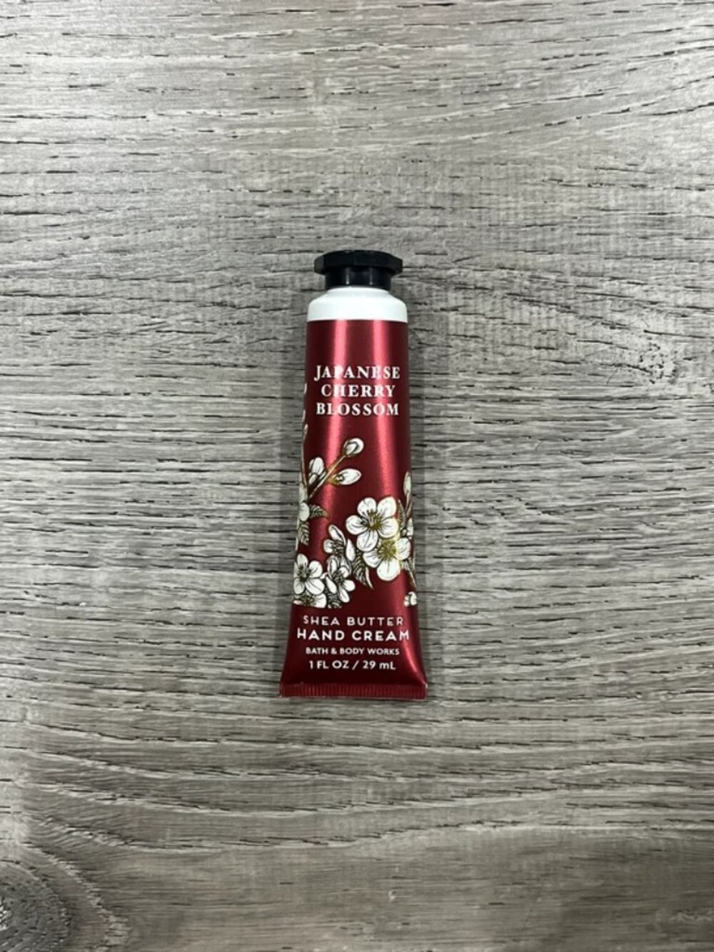 Bath and Body Works Hand Cream (Japanese Cherry Blossom)